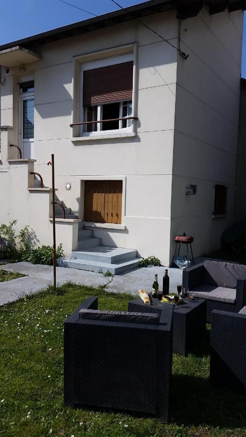 Metro - Sac A Dos - Dodo Chez Leontine 2 Ch Parking Wifi Fo Villa Bois-Colombes Eksteriør bilde